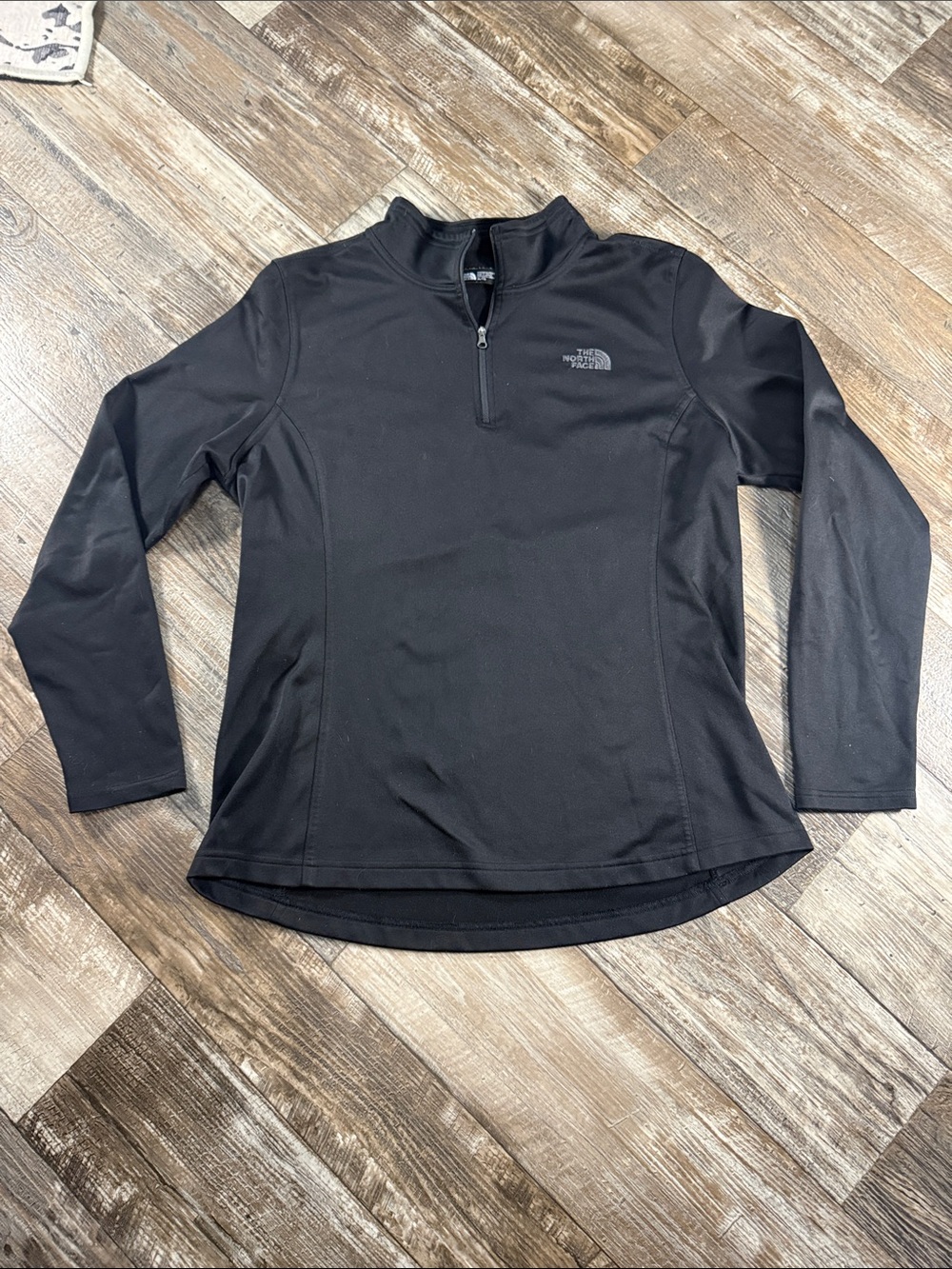 The North Face Women’s Black Quarter-Zip Performance Pullover